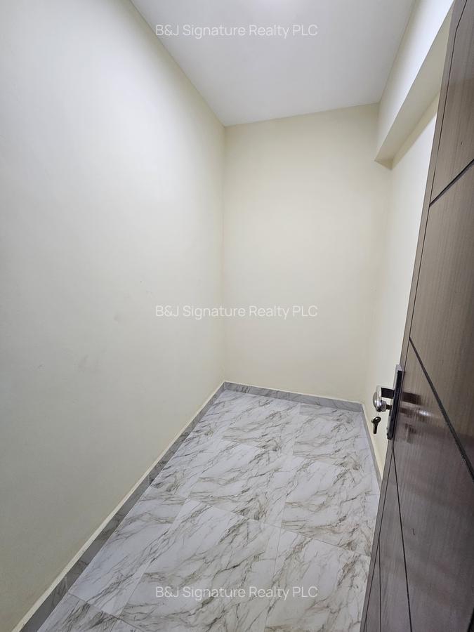 4 Bed Apartment with En Suite in Parklands - 9