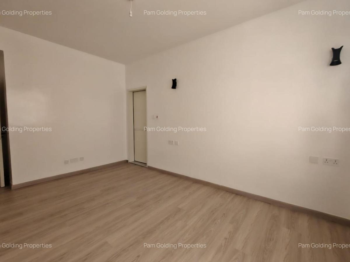 3 Bed Apartment at Parklands - 4