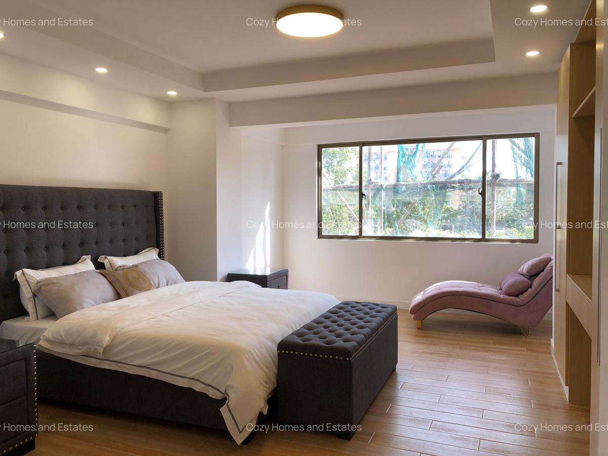 3 Bed Apartment with En Suite at Lavington - 9