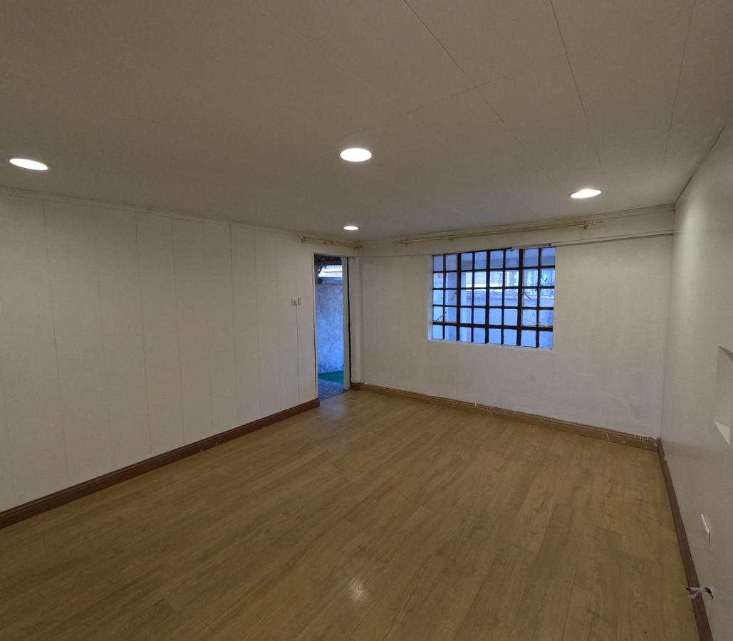 3 Bed House with Alarm at Manji Drive Close - 3