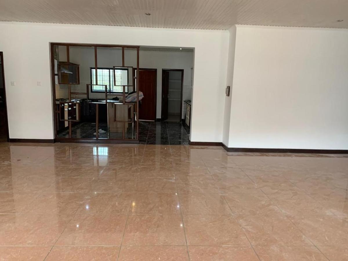 4 Bed Apartment with En Suite in Westlands Area - 12