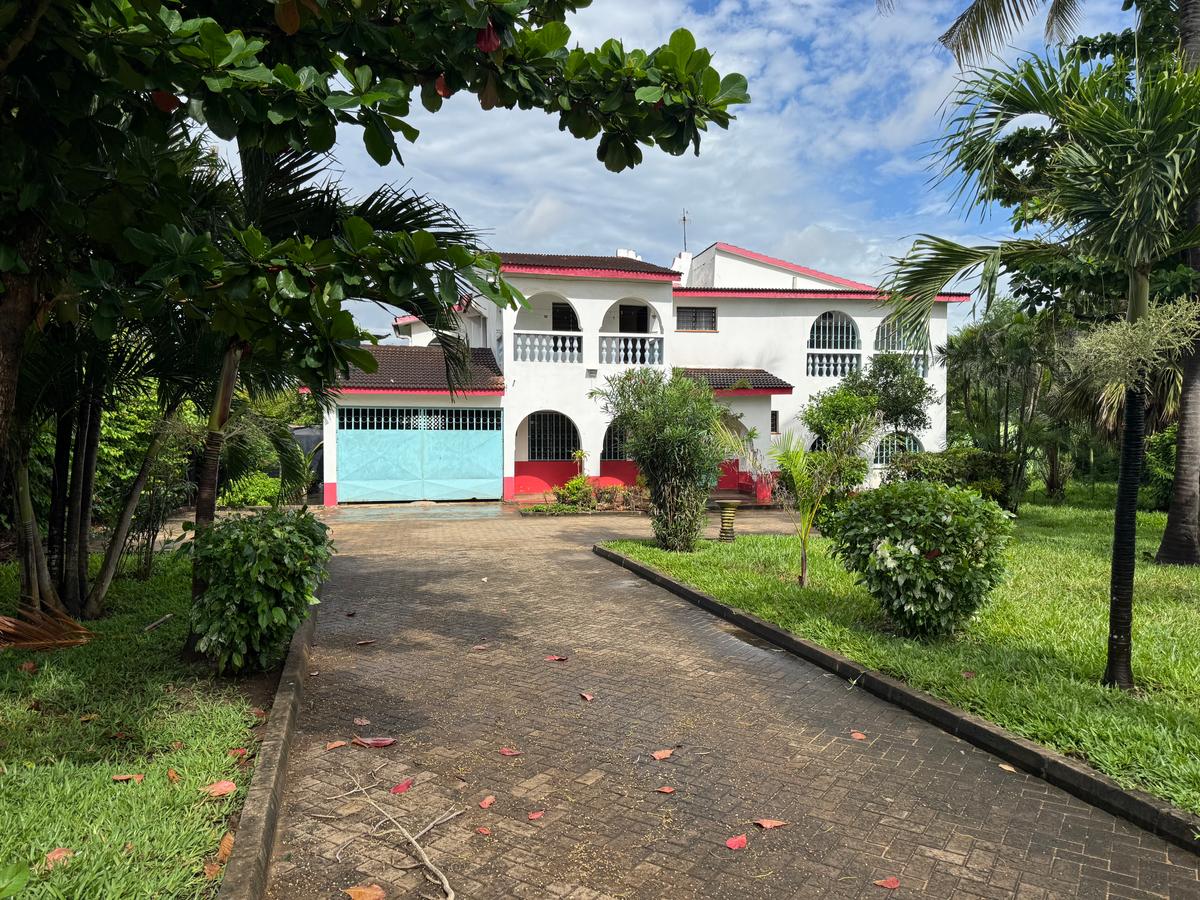 4 Bed House with En Suite in Shanzu - 12