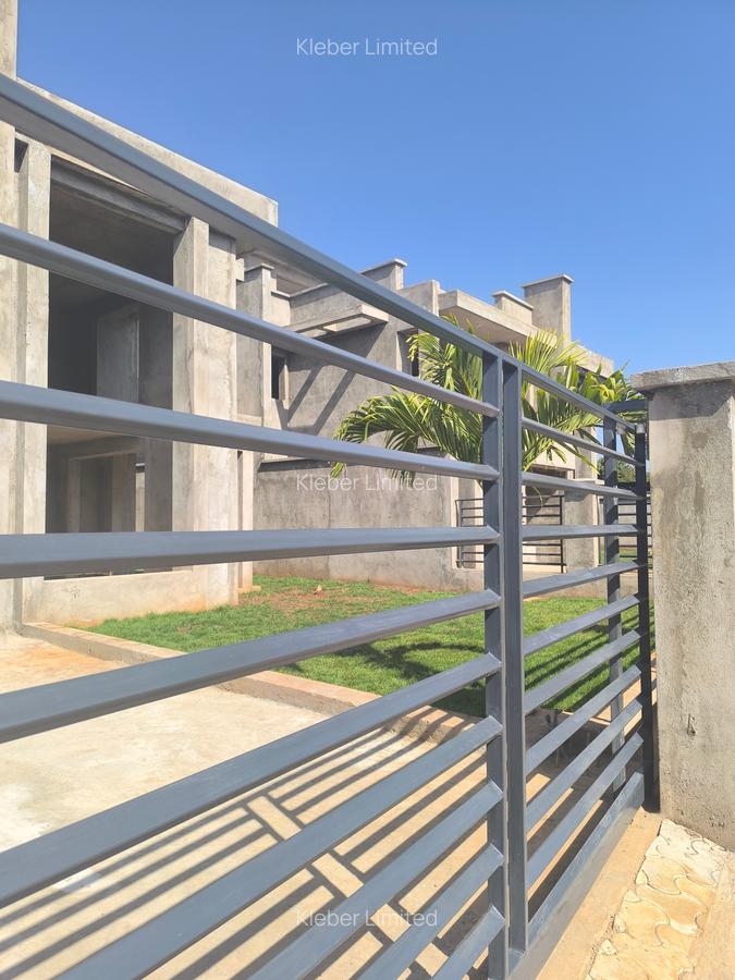 4 Bed House with En Suite at Muhuri Road - 5