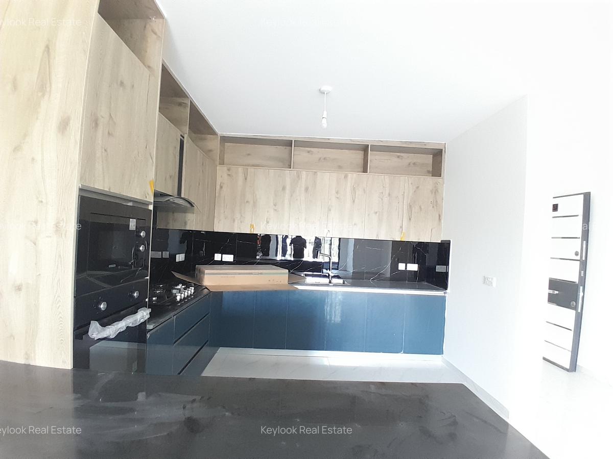 2 Bed Apartment with En Suite at Valley Arcade - 3