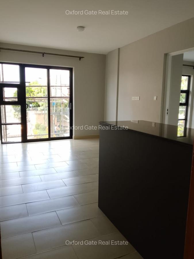 Serviced 2 Bed Apartment with En Suite at Kirawa Road - 7