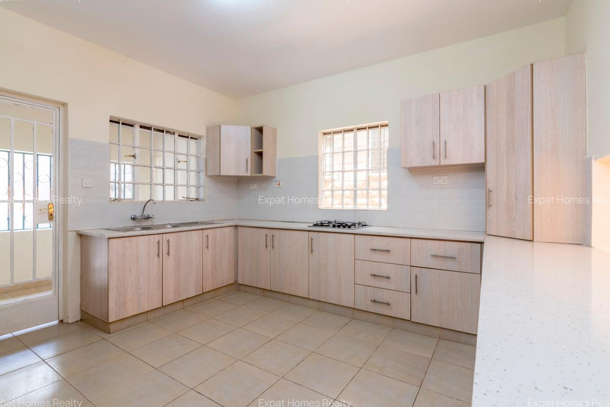 5 Bed Townhouse in Kileleshwa - 9