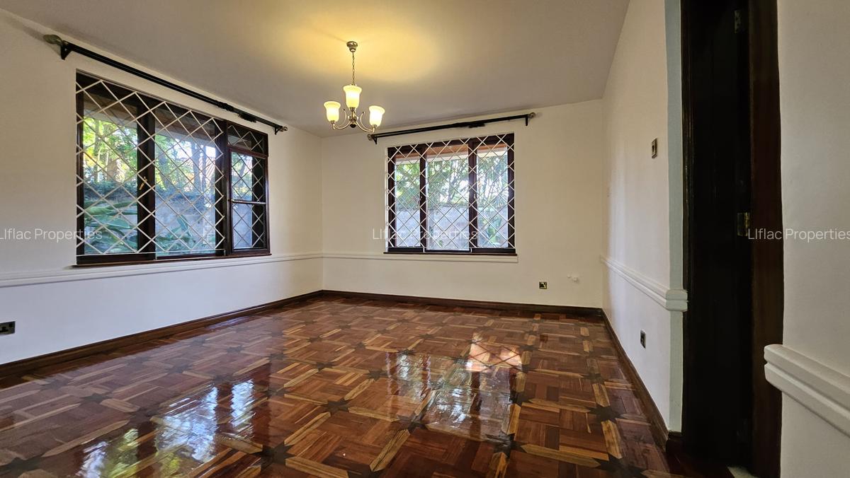 4 Bed House with En Suite in Runda - 10