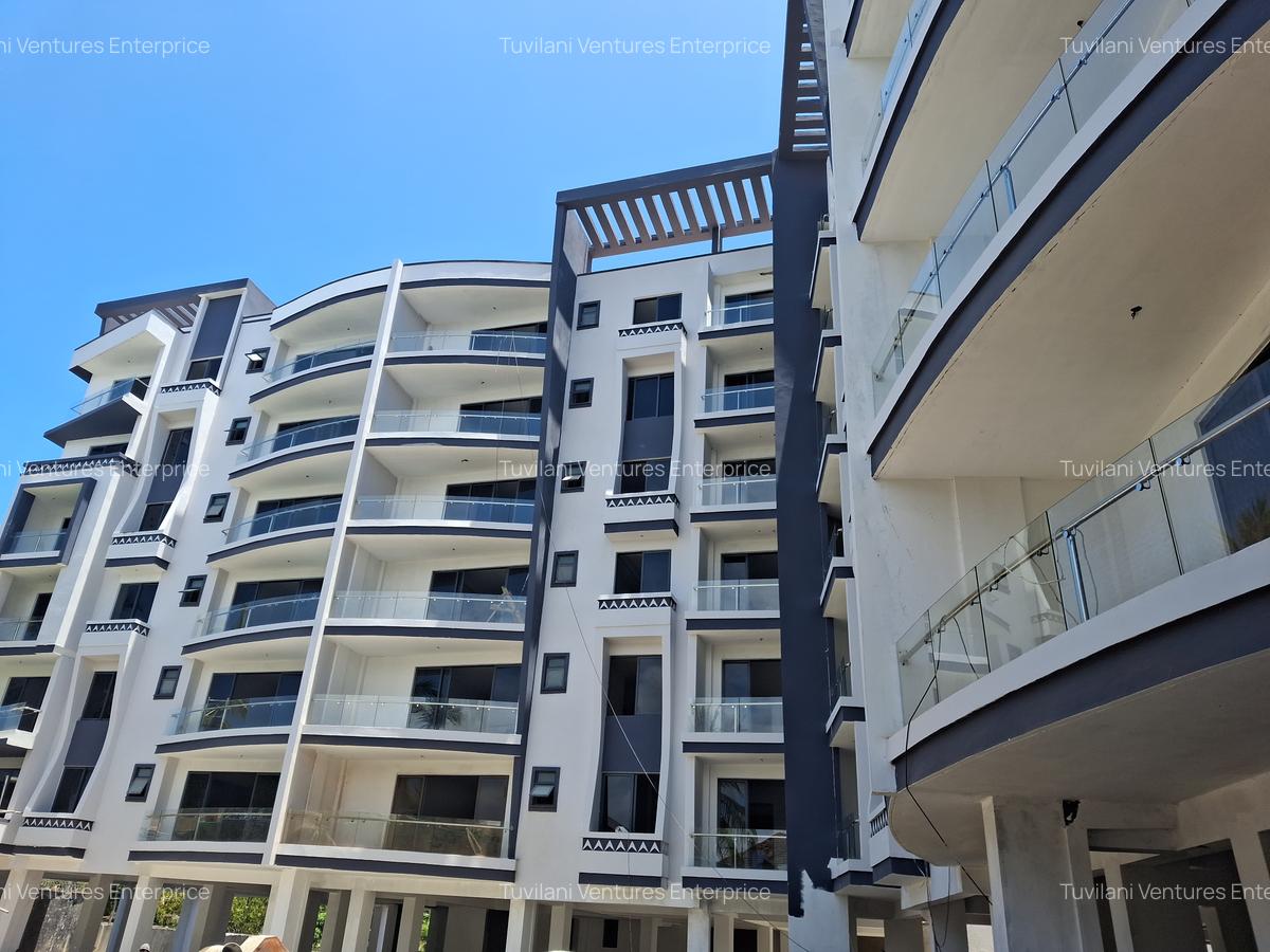 Serviced 3 Bed Apartment with En Suite at Nyali Mombasa - 8