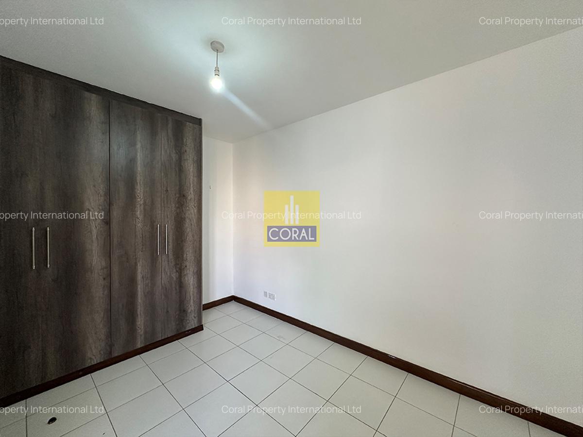 2 Bed Apartment in Brookside - 13