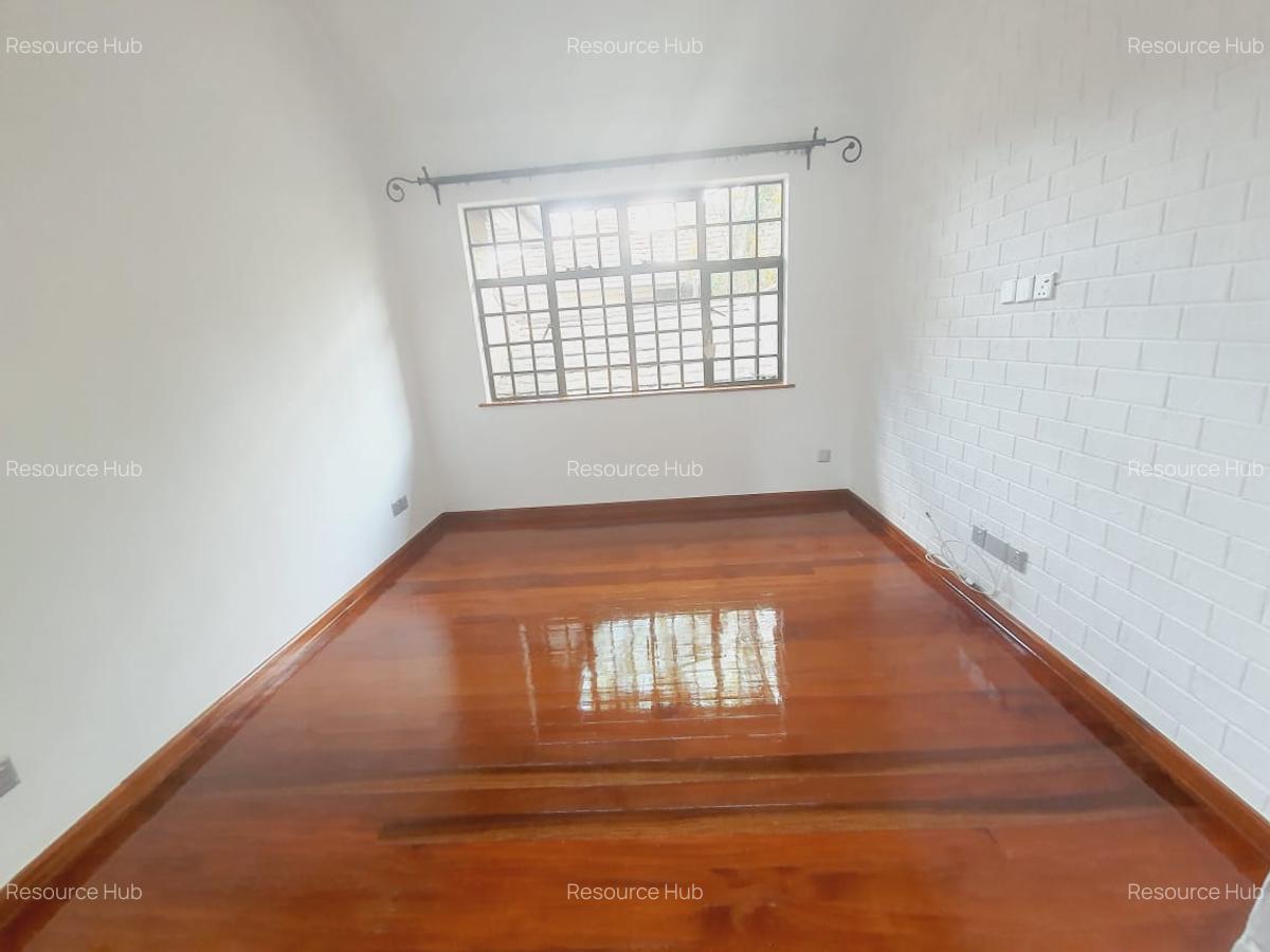 4 Bed Townhouse with En Suite at Peponi Road - 13