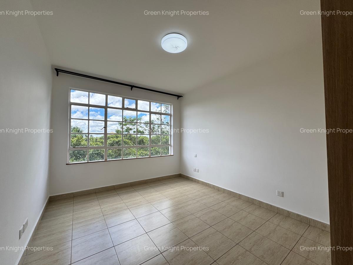 Serviced 3 Bed Apartment with En Suite in Lavington - 11