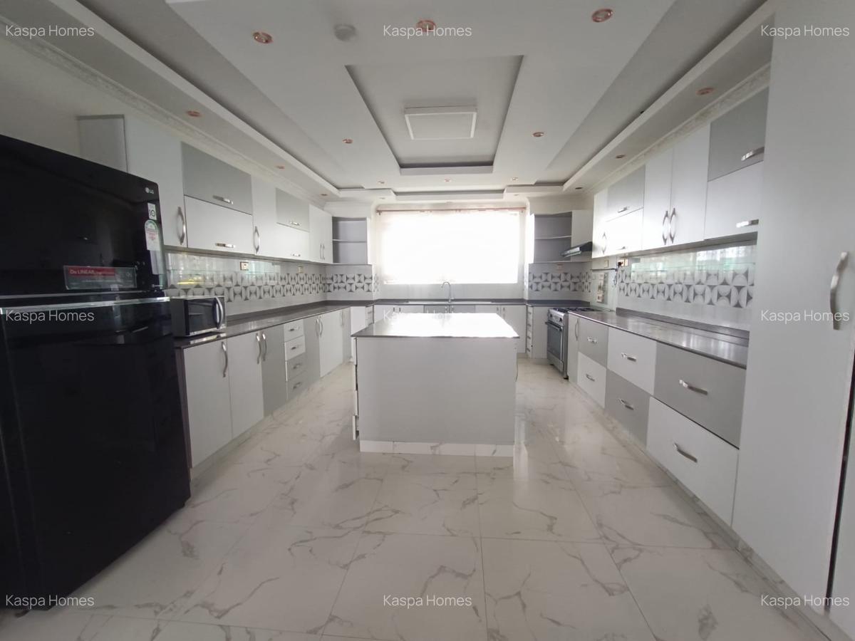 6 Bed House with En Suite in Karen - 19