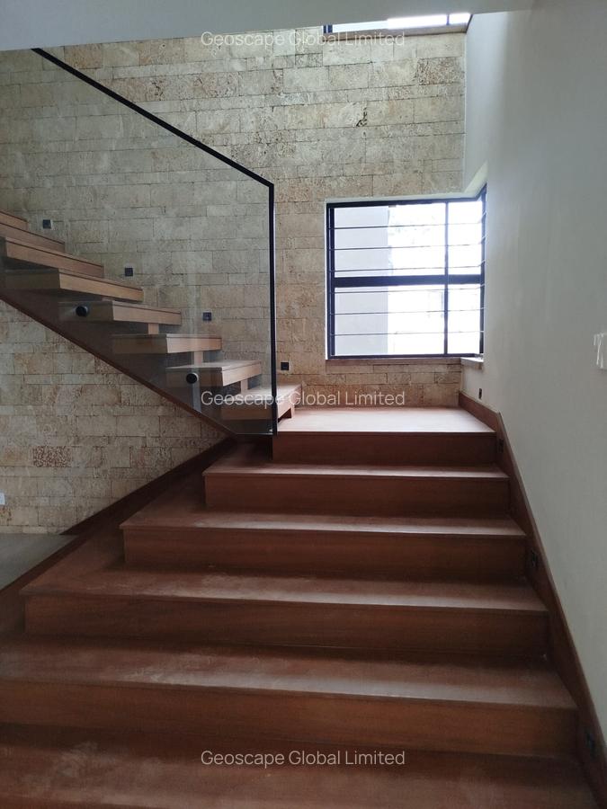 4 Bed Villa with En Suite in Loresho - 19