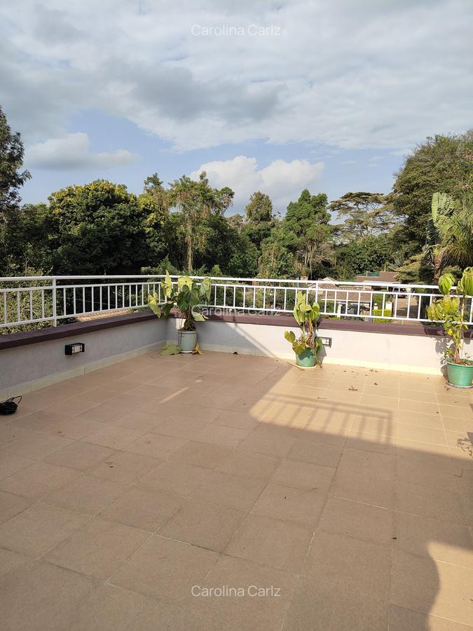 4 Bed Townhouse with En Suite at Westlands - 6