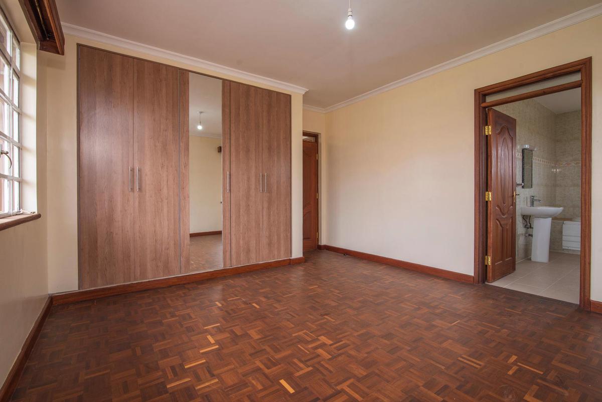 4 Bed Townhouse with En Suite in Kiambu Road - 9