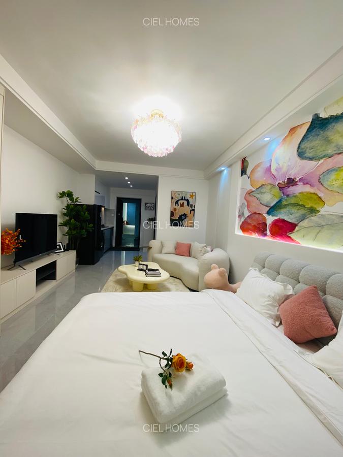 Studio Apartment with En Suite at Wood Avenue - 13