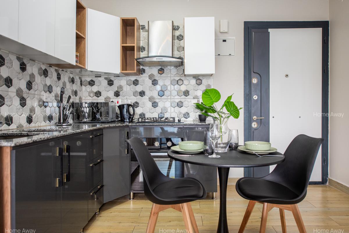 Furnished Studio Apartment with Backup Generator in Kileleshwa - 2