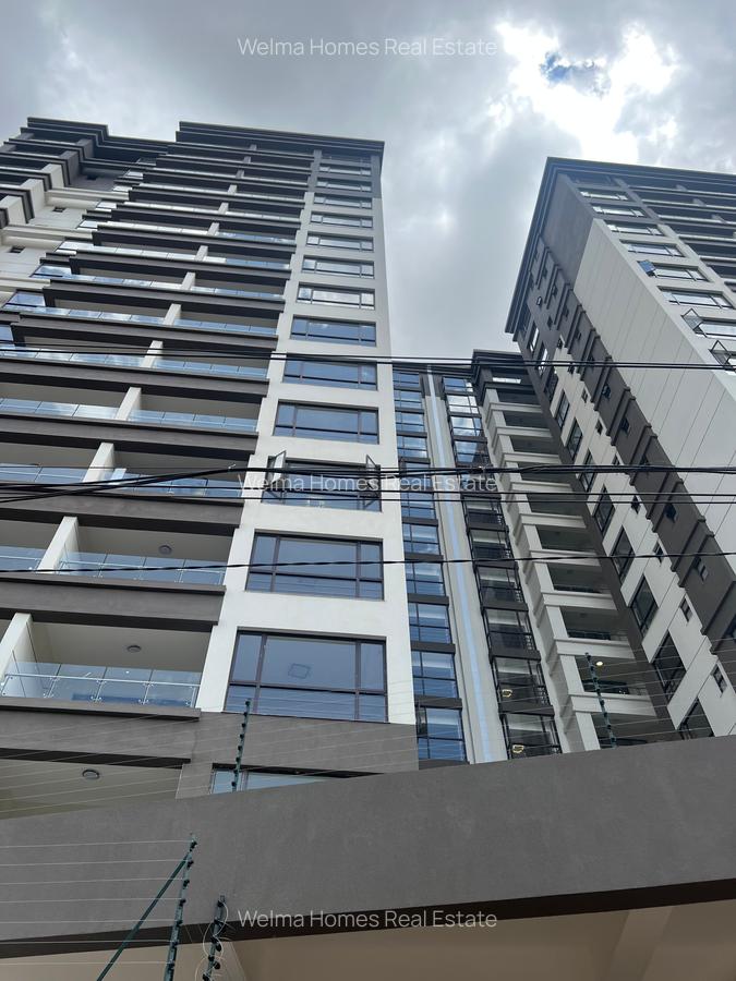 3 Bed Apartment with En Suite in Riverside - 1