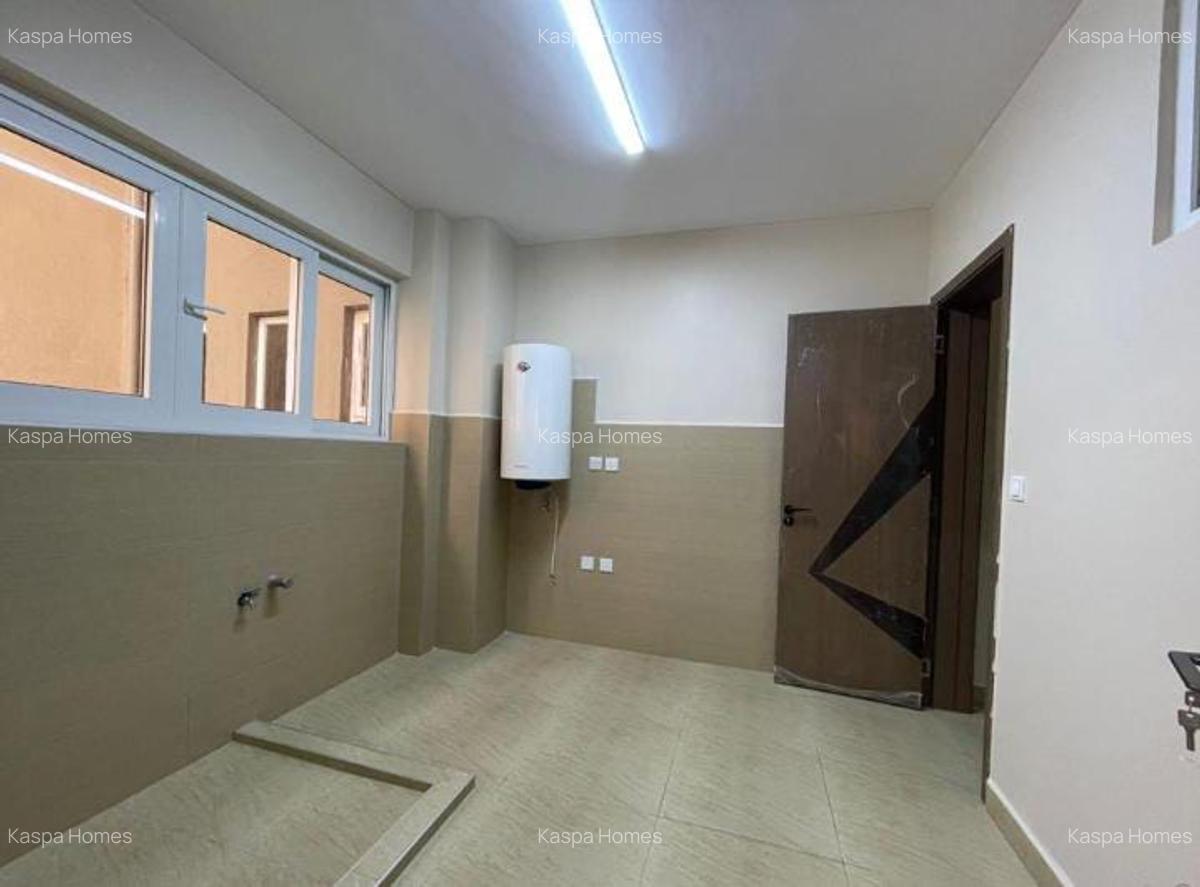 Serviced 3 Bed Apartment with En Suite in Kilimani - 13