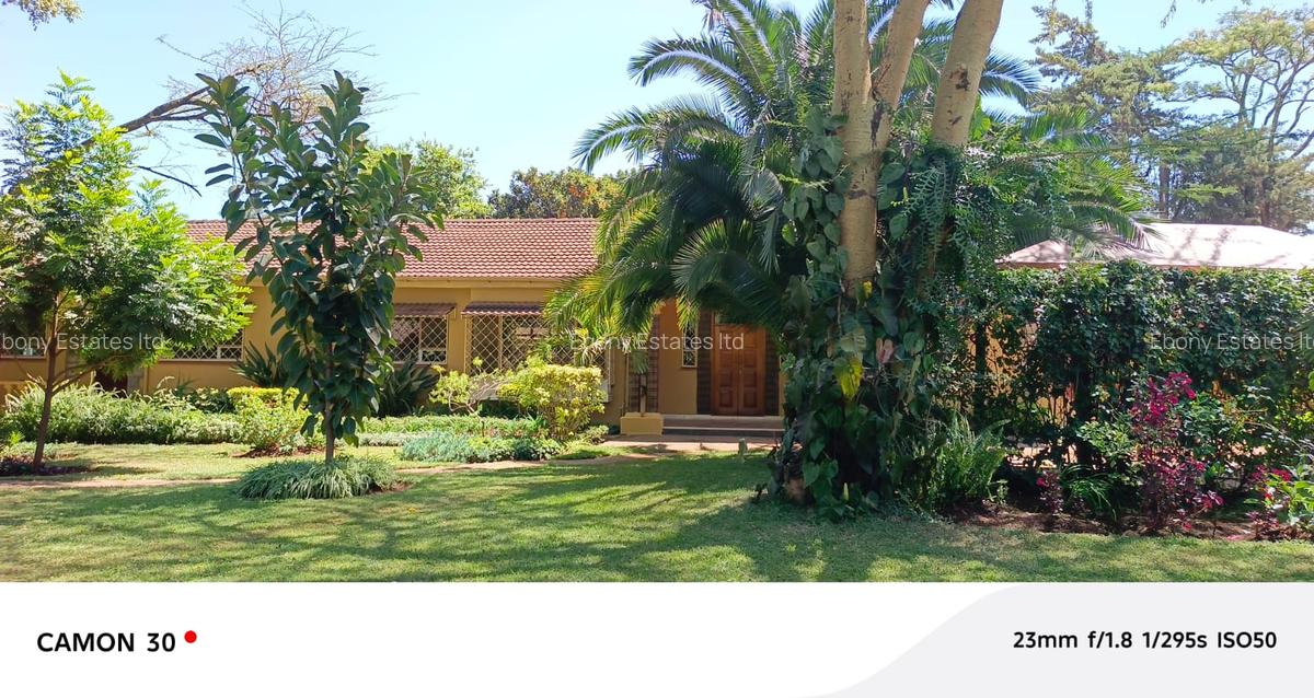 5 Bed Townhouse with En Suite in Lavington - 4