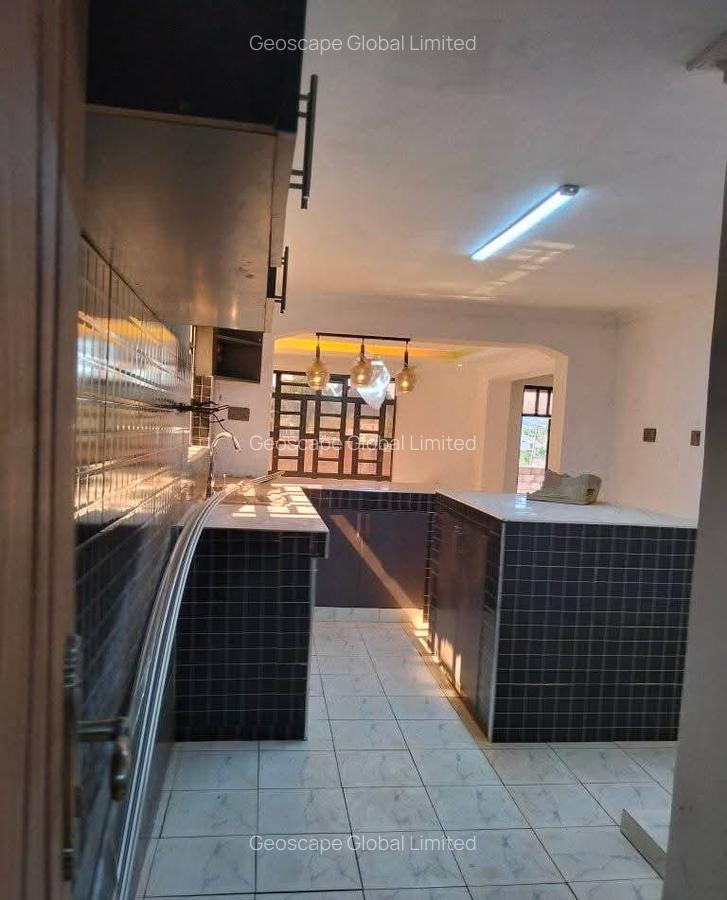 4 Bed House with En Suite in Kikuyu Town - 2