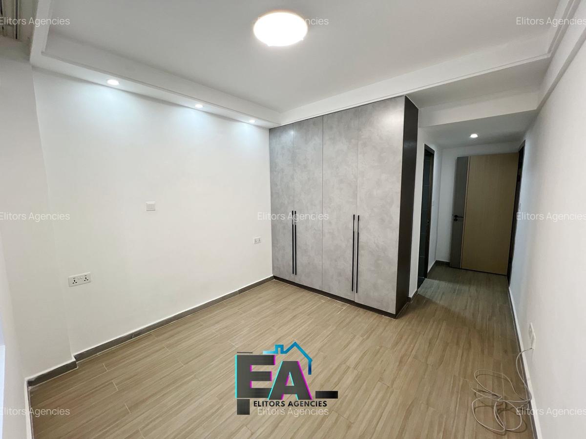 3 Bed Apartment with En Suite at Riverside Drive - 11