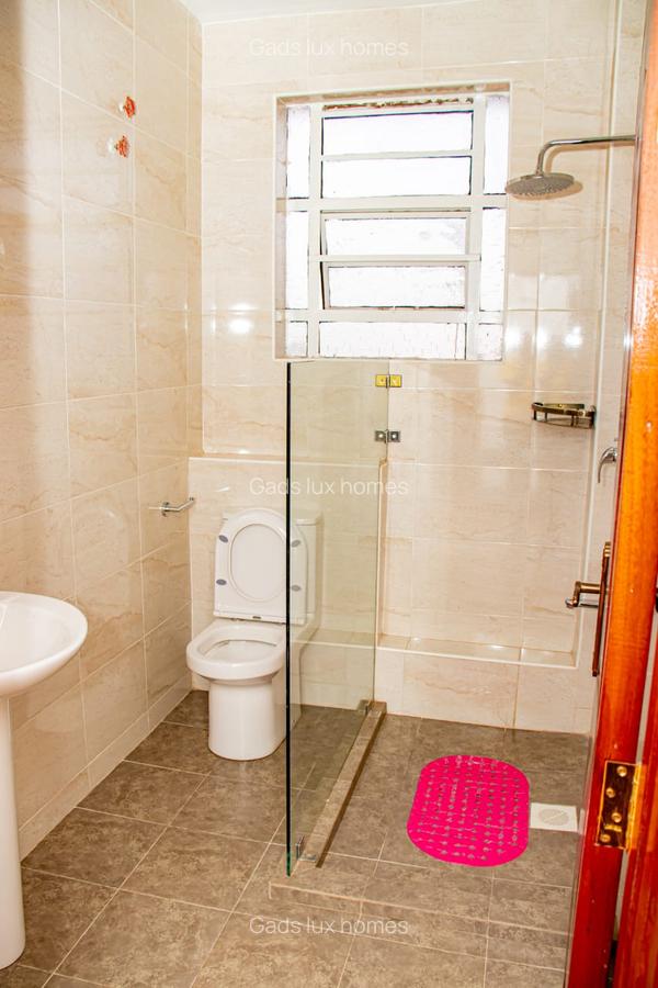 5 Bed Villa with En Suite at Runda - 18