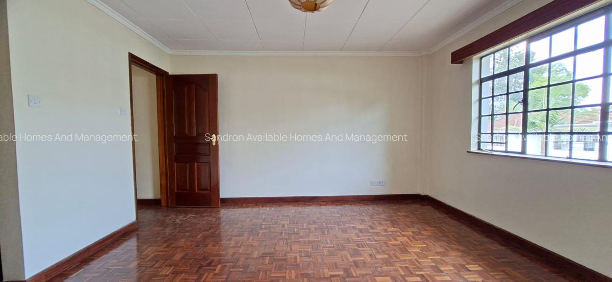 4 Bed Villa with En Suite in Westlands Area - 9