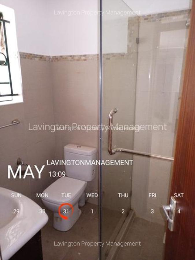 4 Bed Townhouse with En Suite at Lavington Green - 13