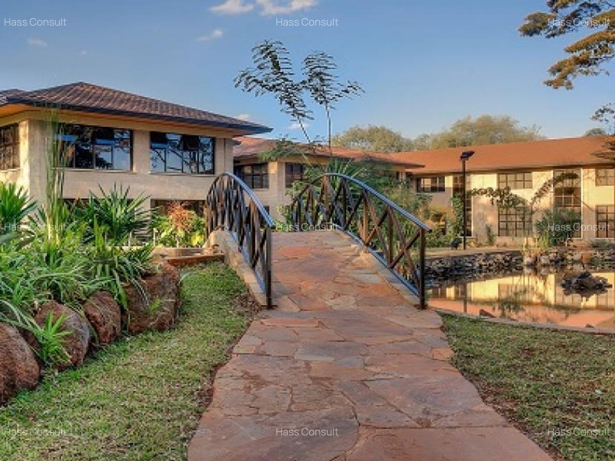 2,402 m² Office with Service Charge Included in Karen - 2