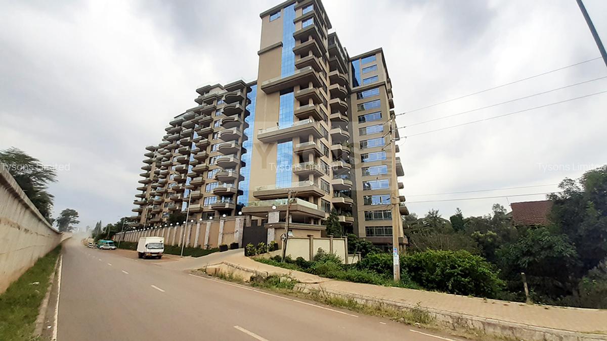 3 Bed Apartment with En Suite in Parklands - 1