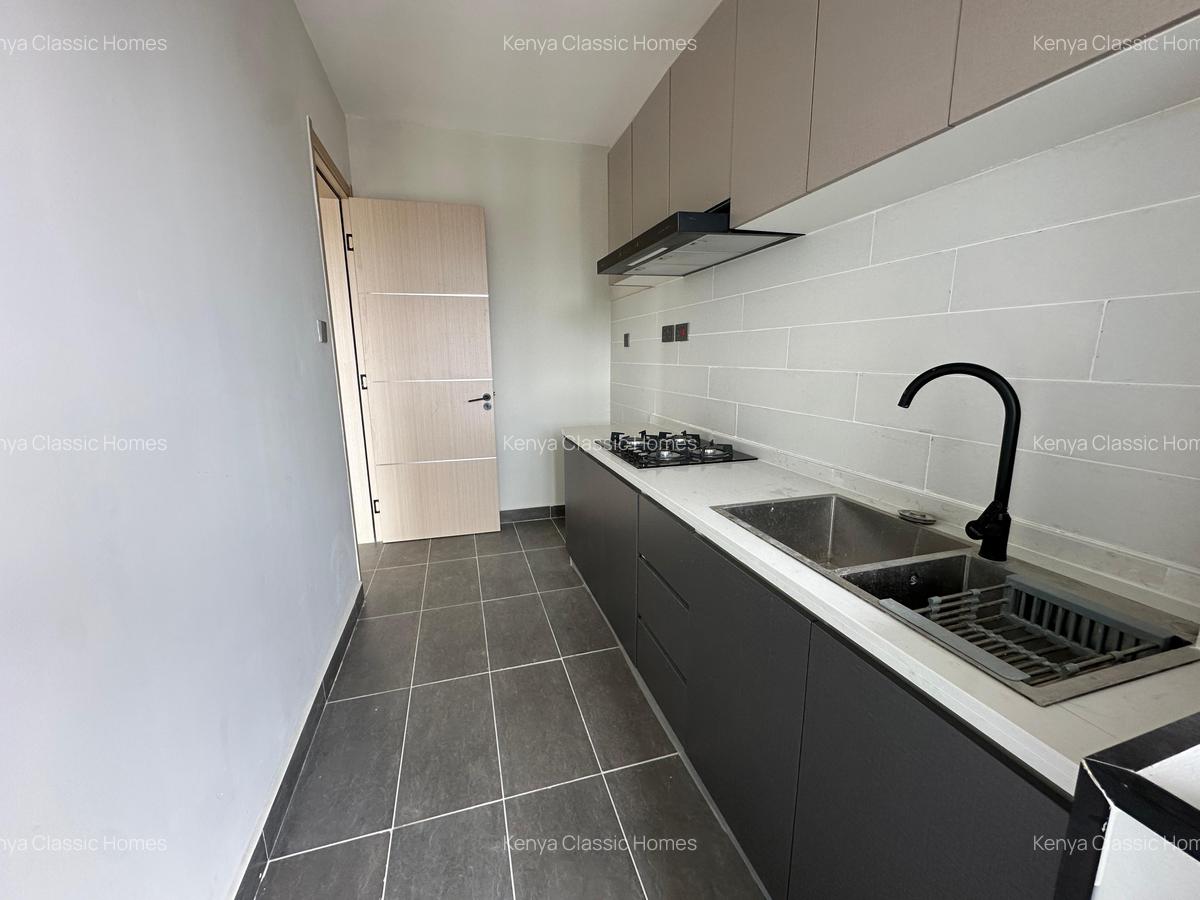 2 Bed Apartment with En Suite at Lavington - 5