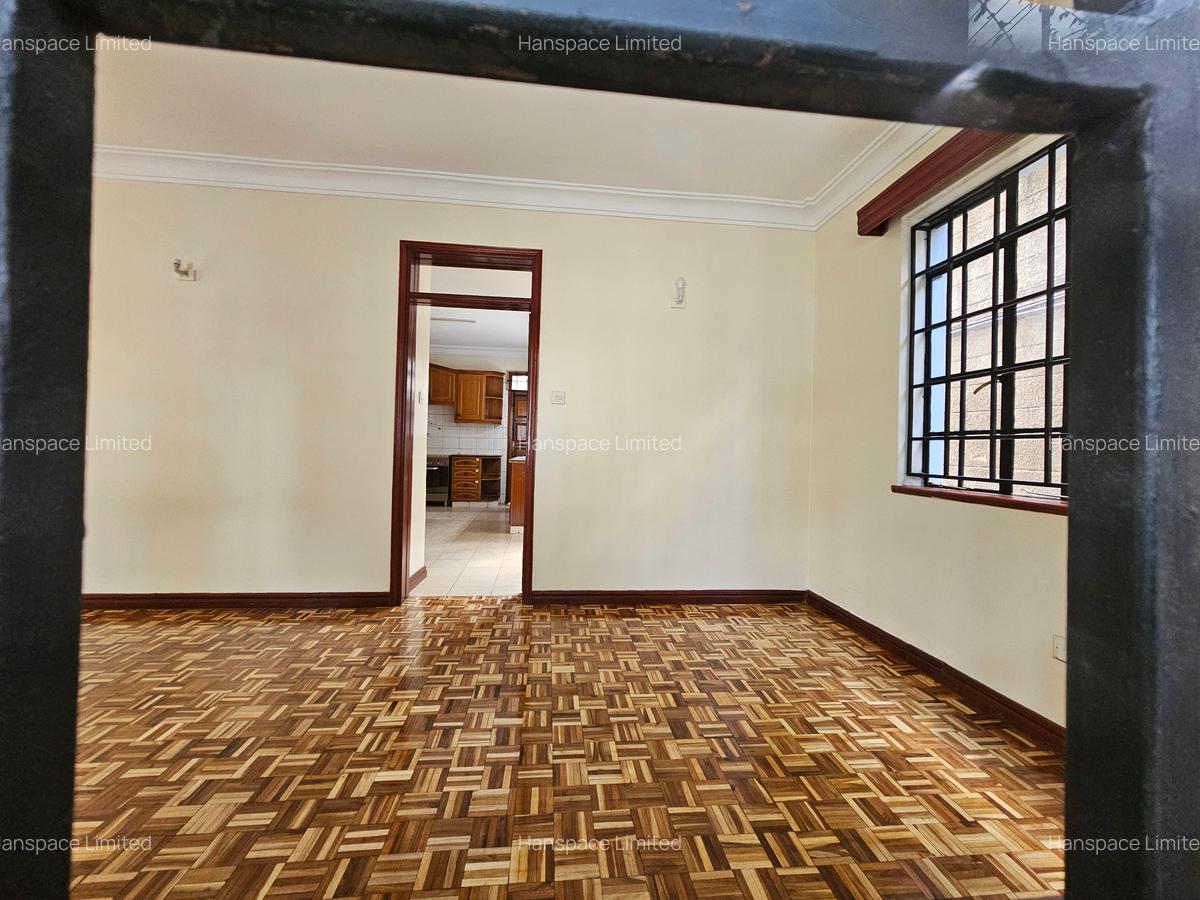 4 Bed Villa with En Suite at Kaputei Road - 7