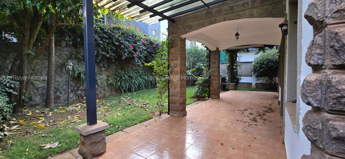 5 Bed Townhouse with En Suite at Lavington Mall - 1