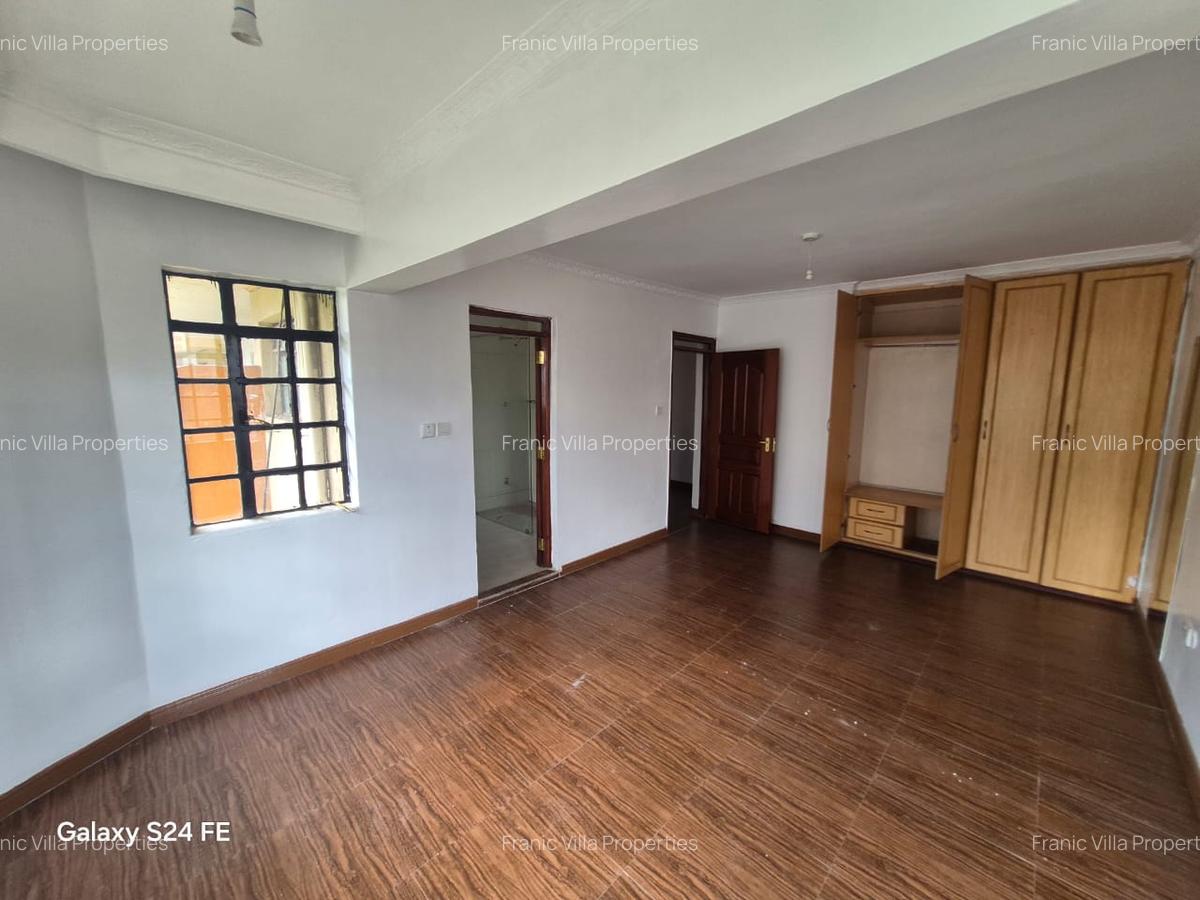 3 Bed Apartment with En Suite at Kichugu Road - 11