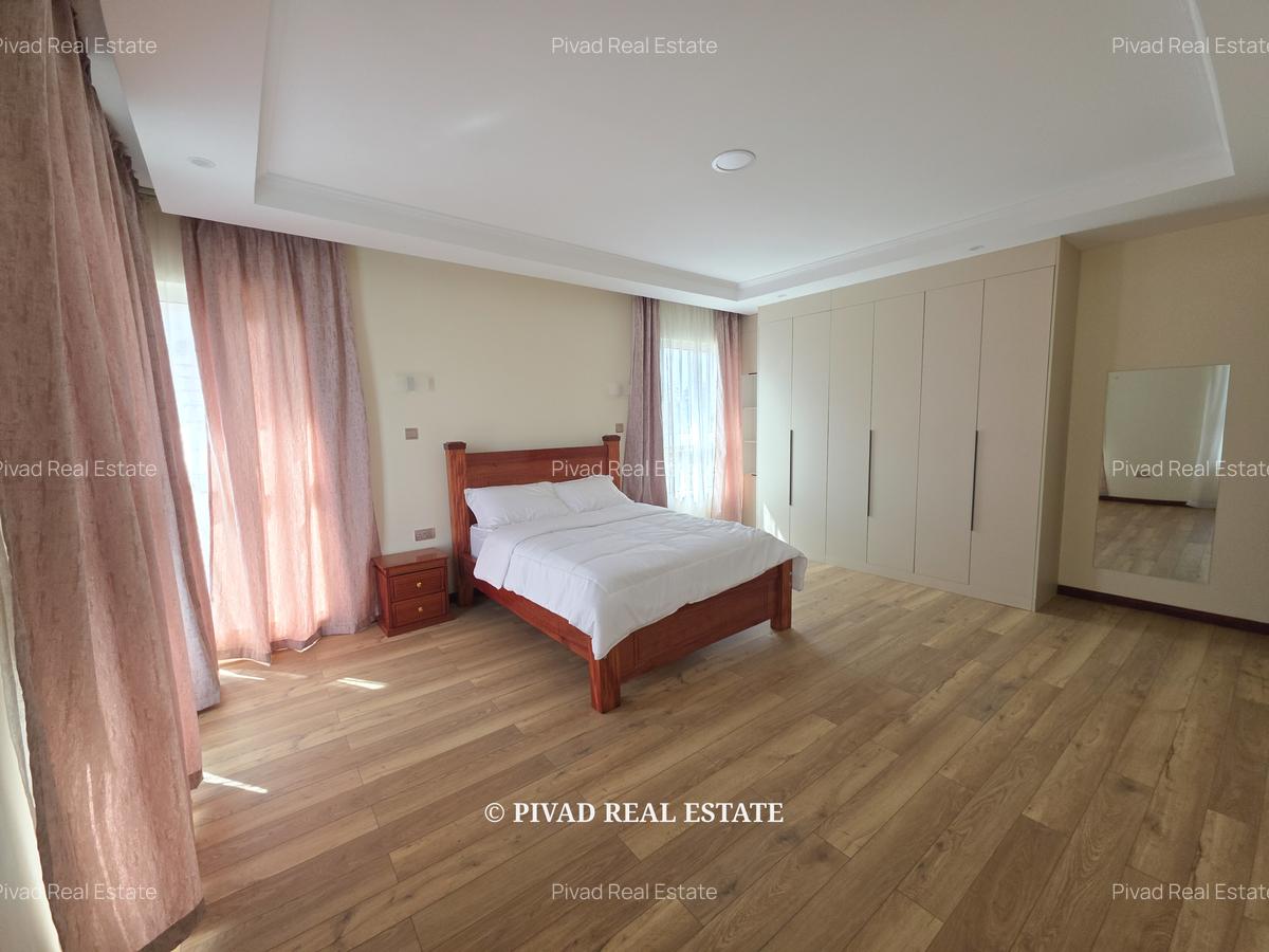 4 Bed Townhouse in Runda - 14