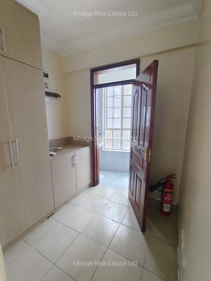2 Bed Apartment with En Suite in Kilimani - 13