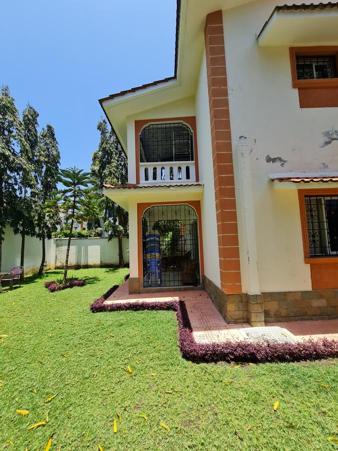 4 Bed Villa with En Suite in Nyali Area - 4