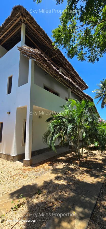 3 Bed Villa with En Suite at Garoda - 2