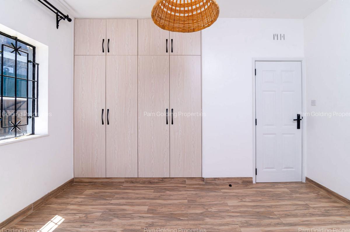 3 Bed Apartment with En Suite in Kilimani - 11