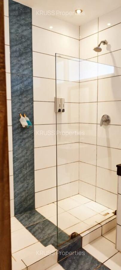 2 Bed Apartment with En Suite at As77 - 11
