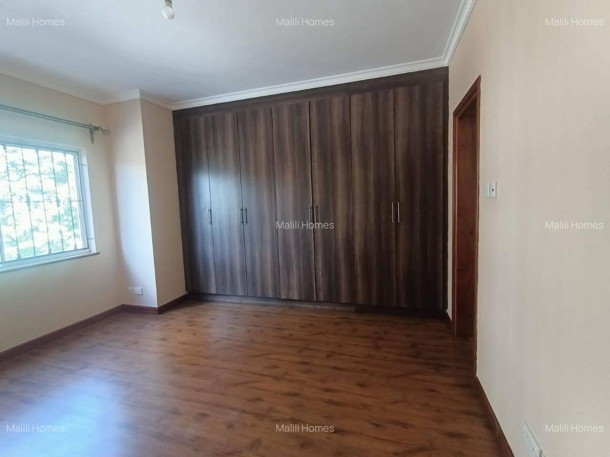 2 Bed Apartment in Kilimani - 4