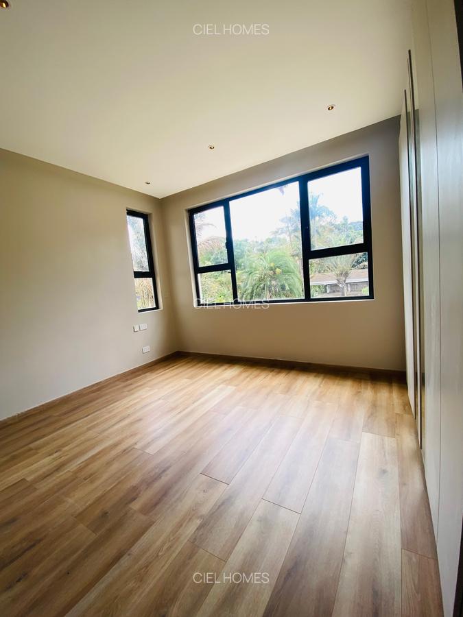 5 Bed Villa with En Suite at Manyani Road - 11