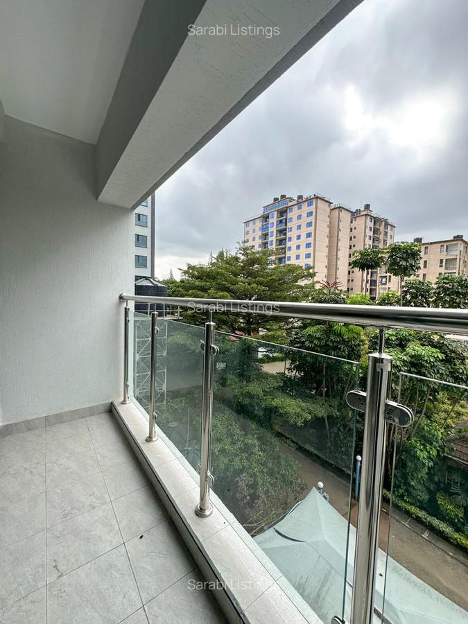 2 Bed Apartment with En Suite in Lavington - 11