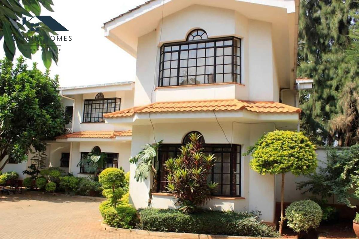 5 Bed Townhouse with En Suite at Lavington - 11
