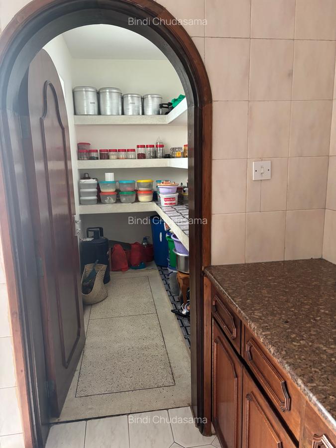 4 Bed House with En Suite at Brookside Garden - 5