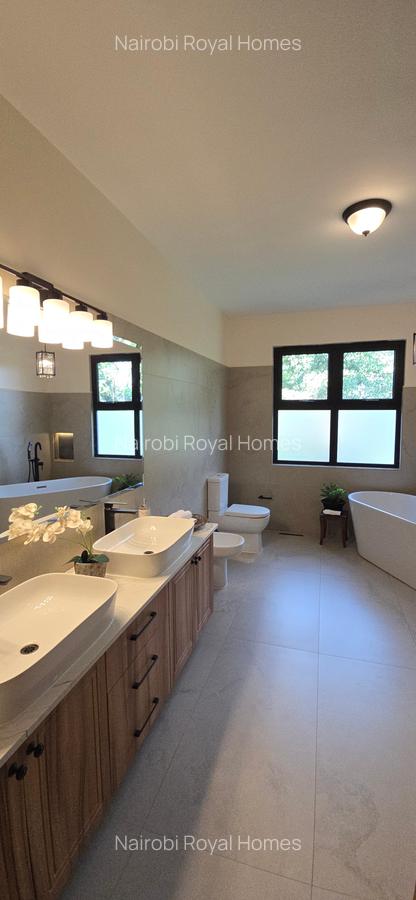 5 Bed House with En Suite at Runda Road - 11