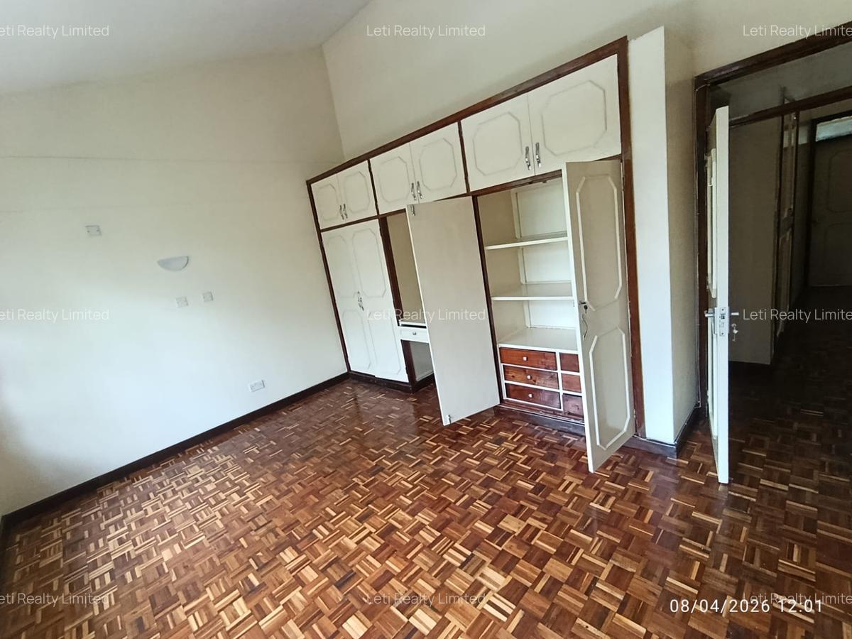 5 Bed Townhouse with En Suite in Kilimani - 3