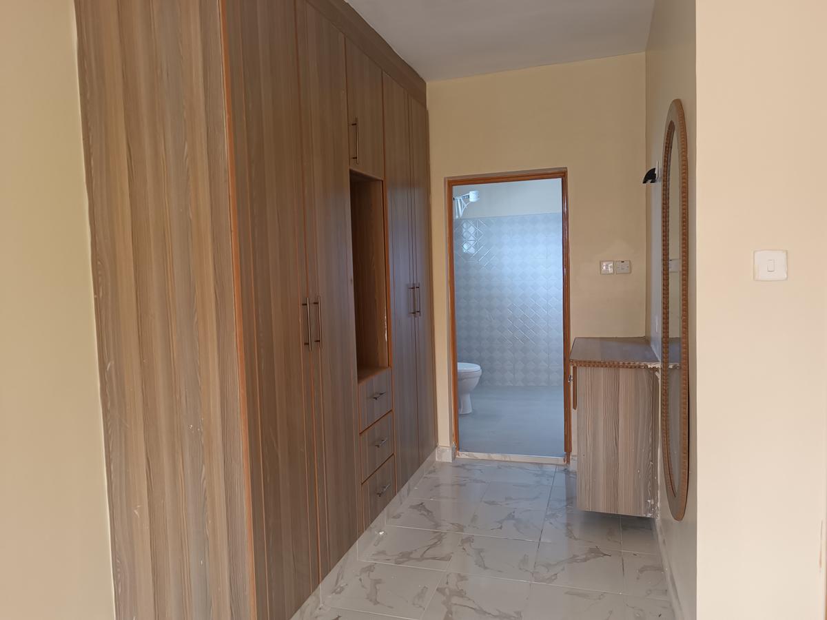 3 Bed House with En Suite at Acacia Area - 10