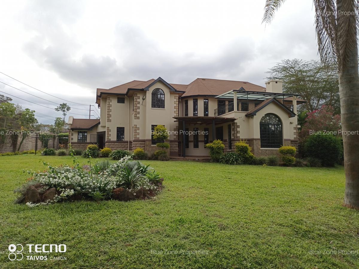 4 Bed Townhouse with En Suite at Close To Un - 3